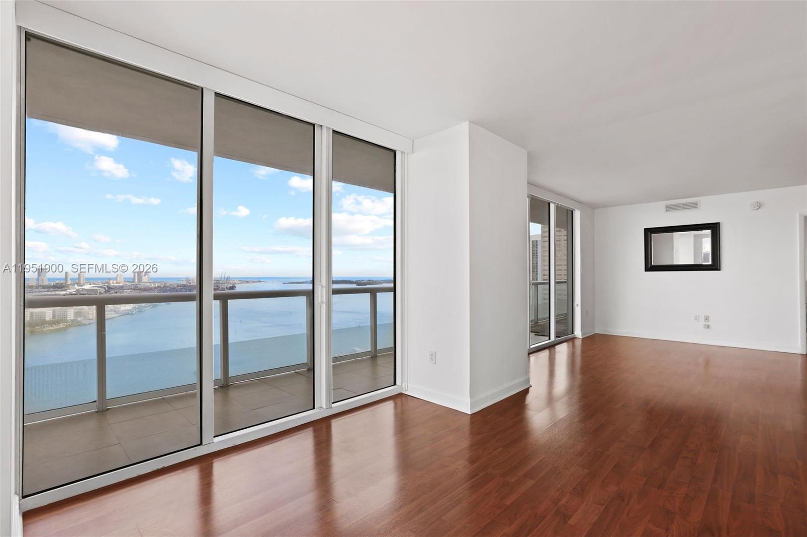 50 Biscayne Blvd #3102, Miami FL 33132