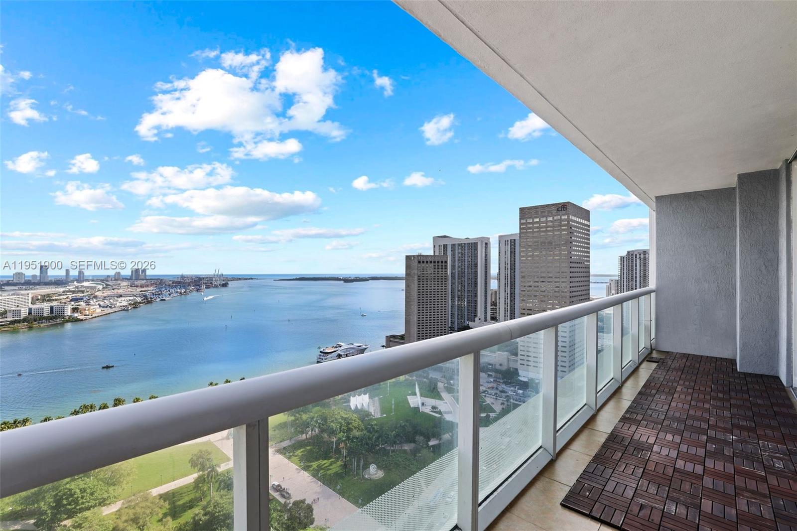 50 Biscayne Blvd #3102, Miami FL 33132