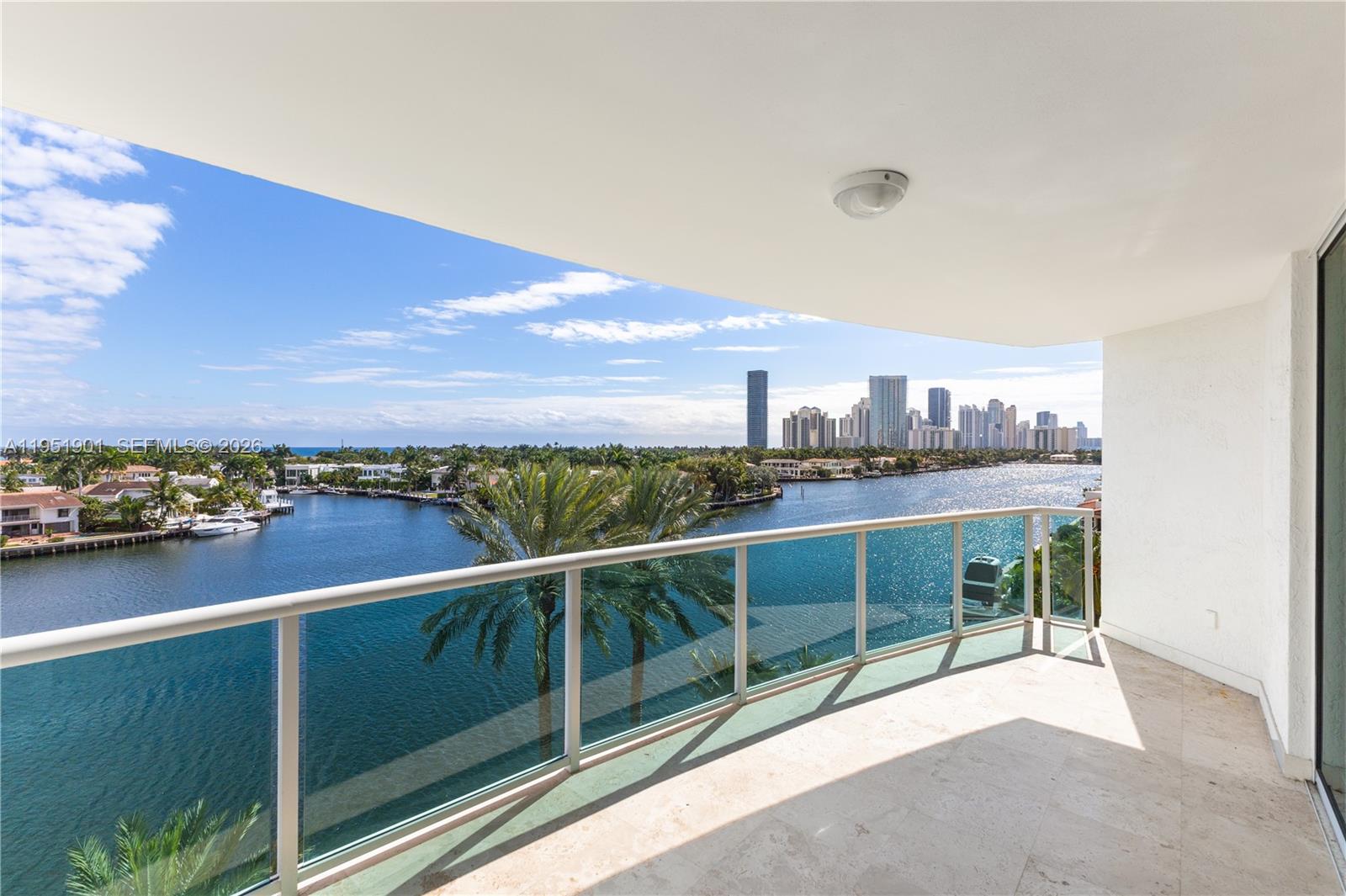 20201 E Country Club Dr #608, Aventura FL 33180