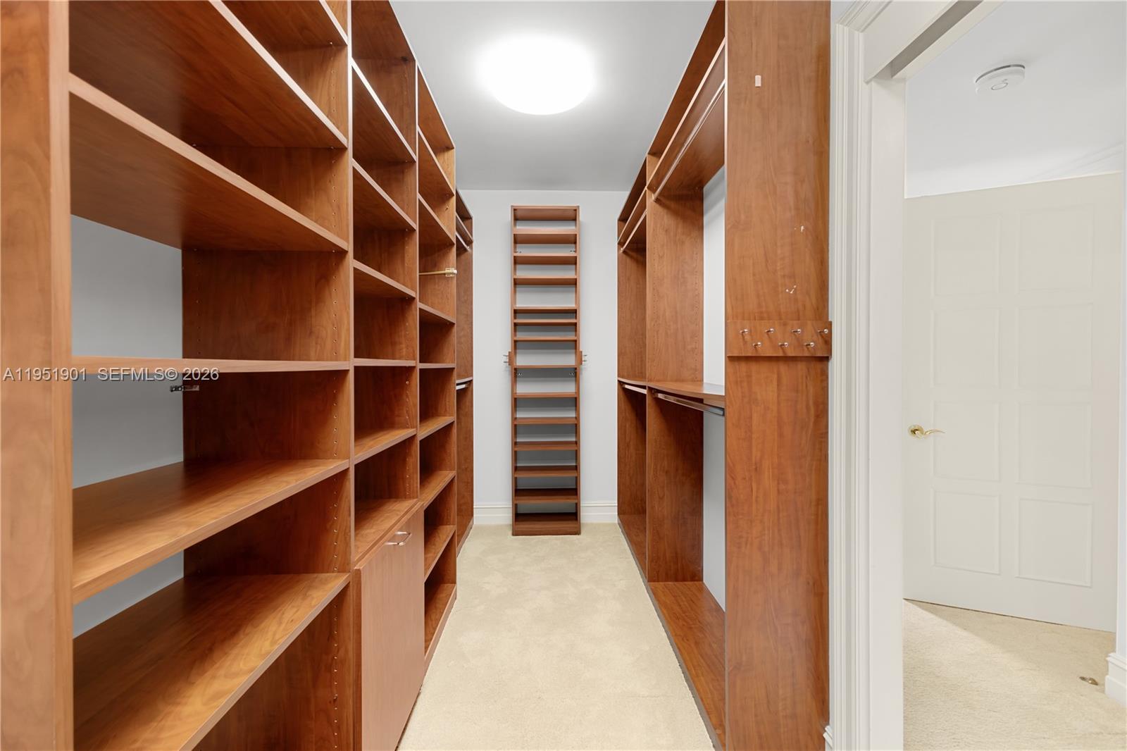 20201 E Country Club Dr #608, Aventura FL 33180