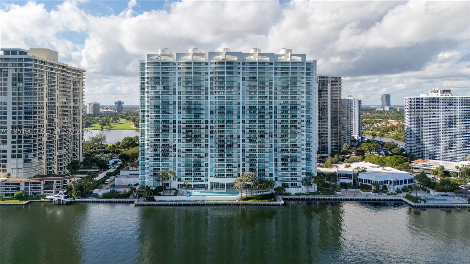 20201 E Country Club Dr #608, Aventura FL 33180