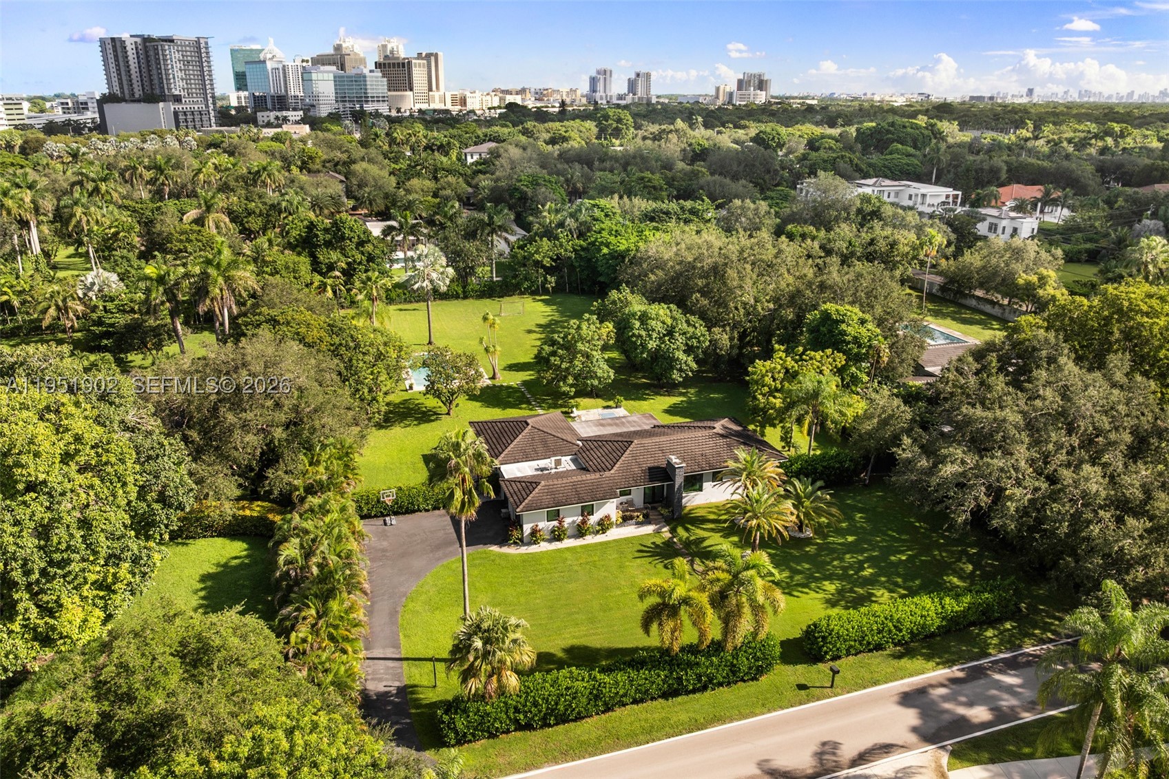 7325 SW 102nd St, Pinecrest FL 33156