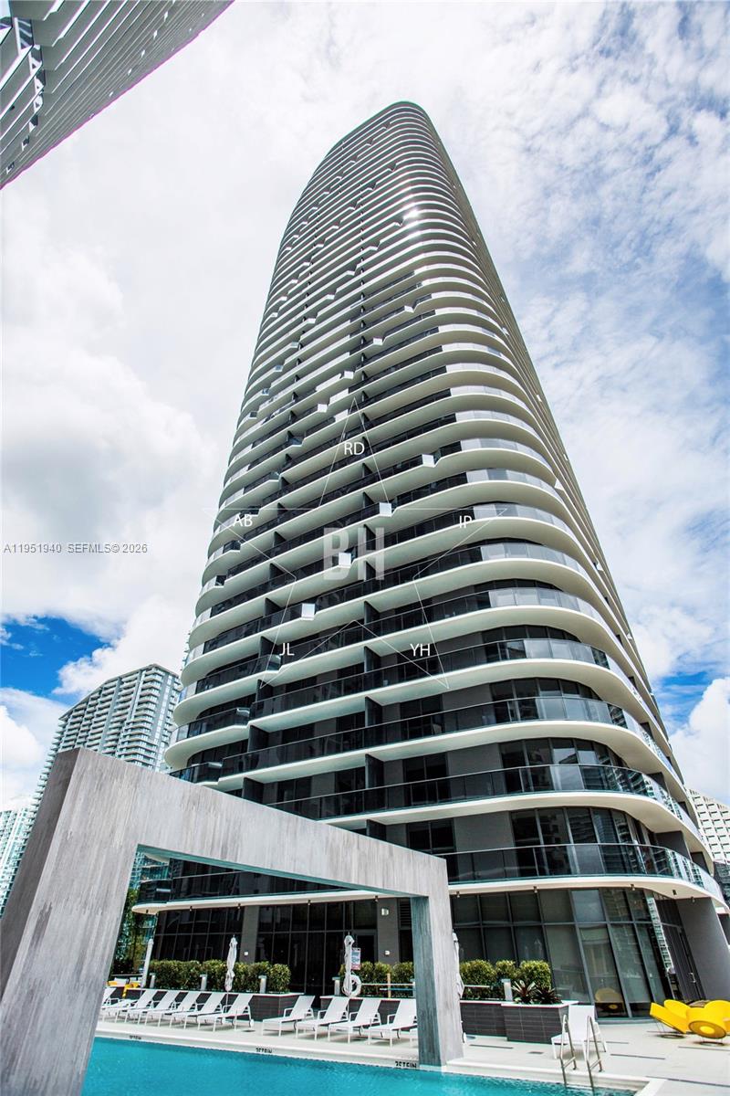 45 SW 9 ST #1603, Miami FL 33130