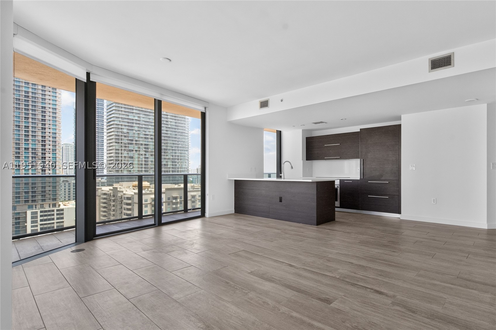 45 SW 9 ST #1603, Miami FL 33130