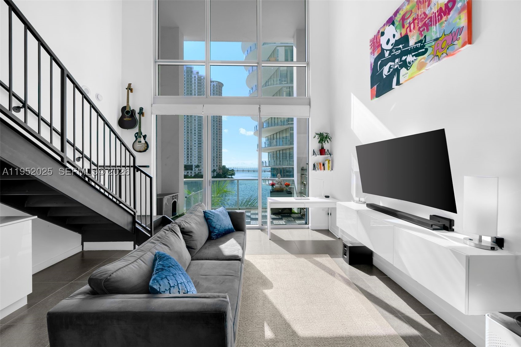 300 S BISCAYNE BLVD #L-410, Miami FL 33131