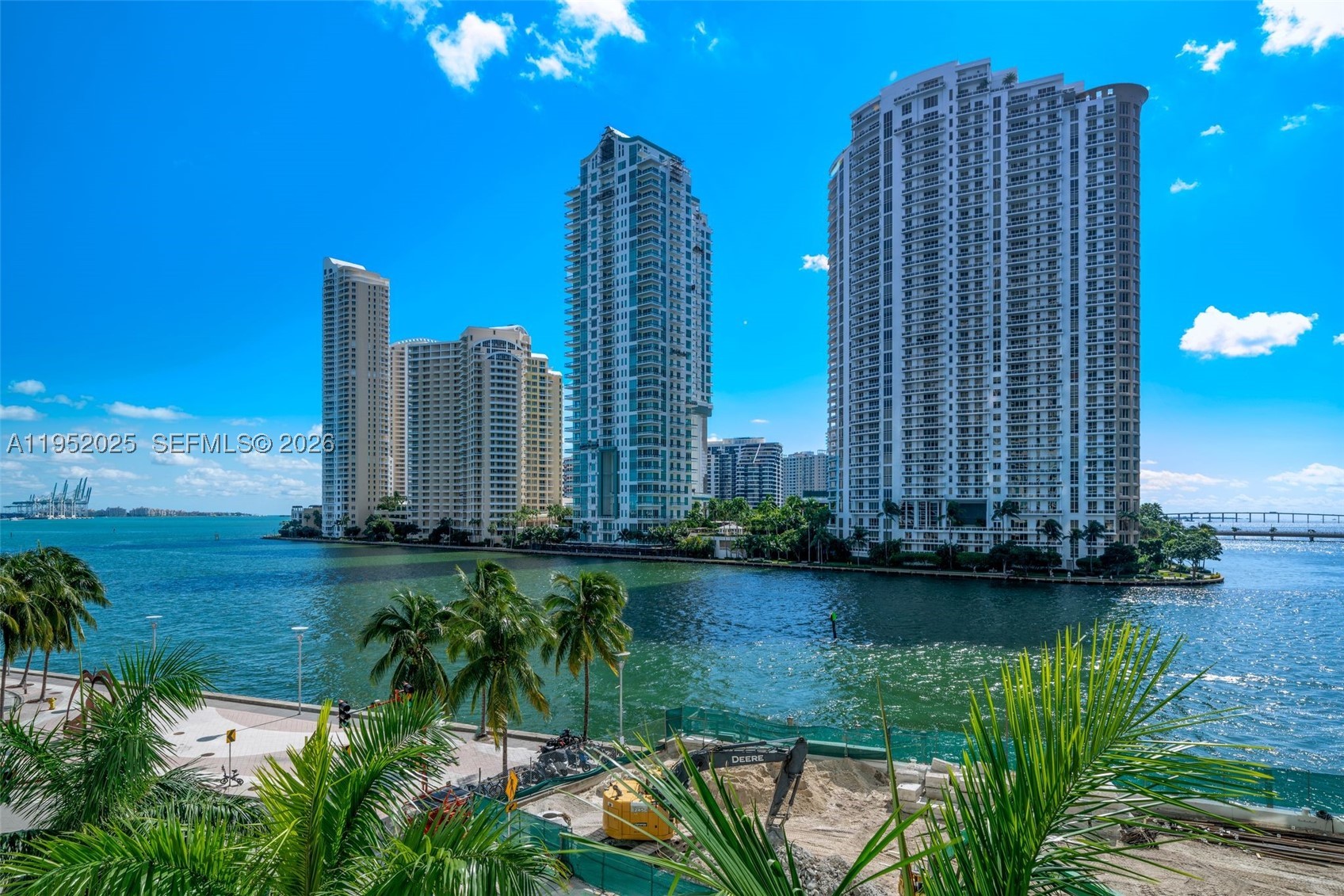 300 S BISCAYNE BLVD #L-410, Miami FL 33131