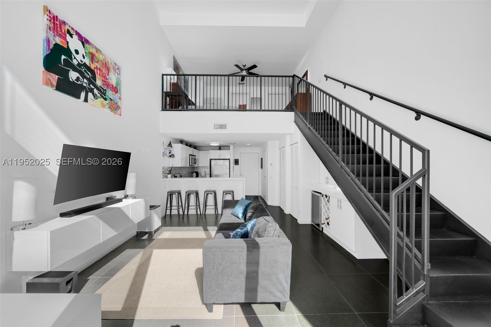 300 S BISCAYNE BLVD #L-410, Miami FL 33131
