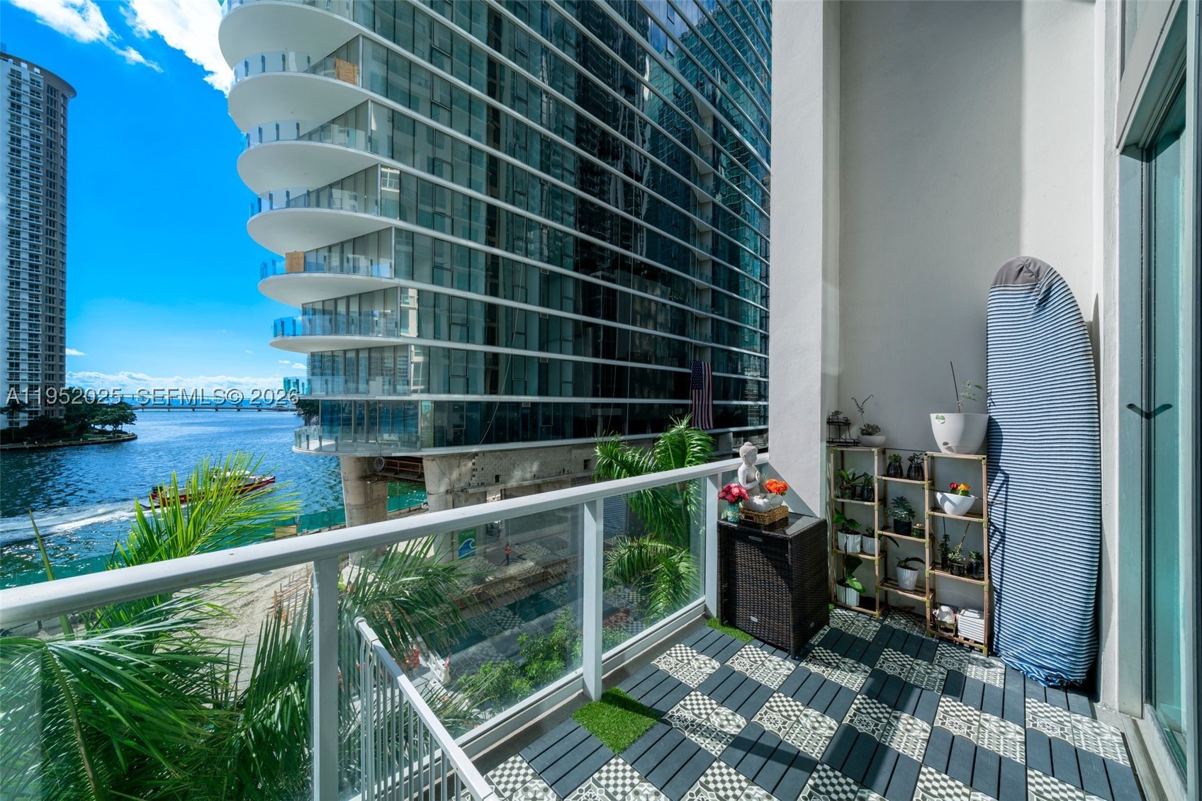 300 S BISCAYNE BLVD #L-410, Miami FL 33131