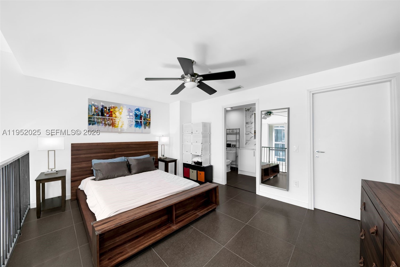 300 S BISCAYNE BLVD #L-410, Miami FL 33131