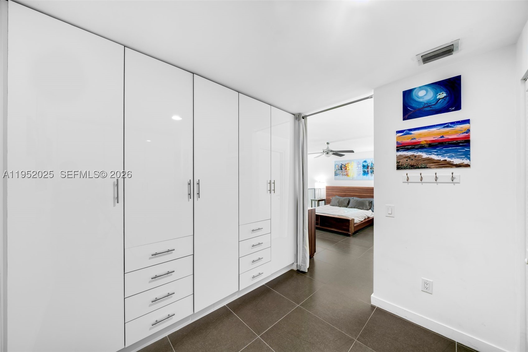 300 S BISCAYNE BLVD #L-410, Miami FL 33131