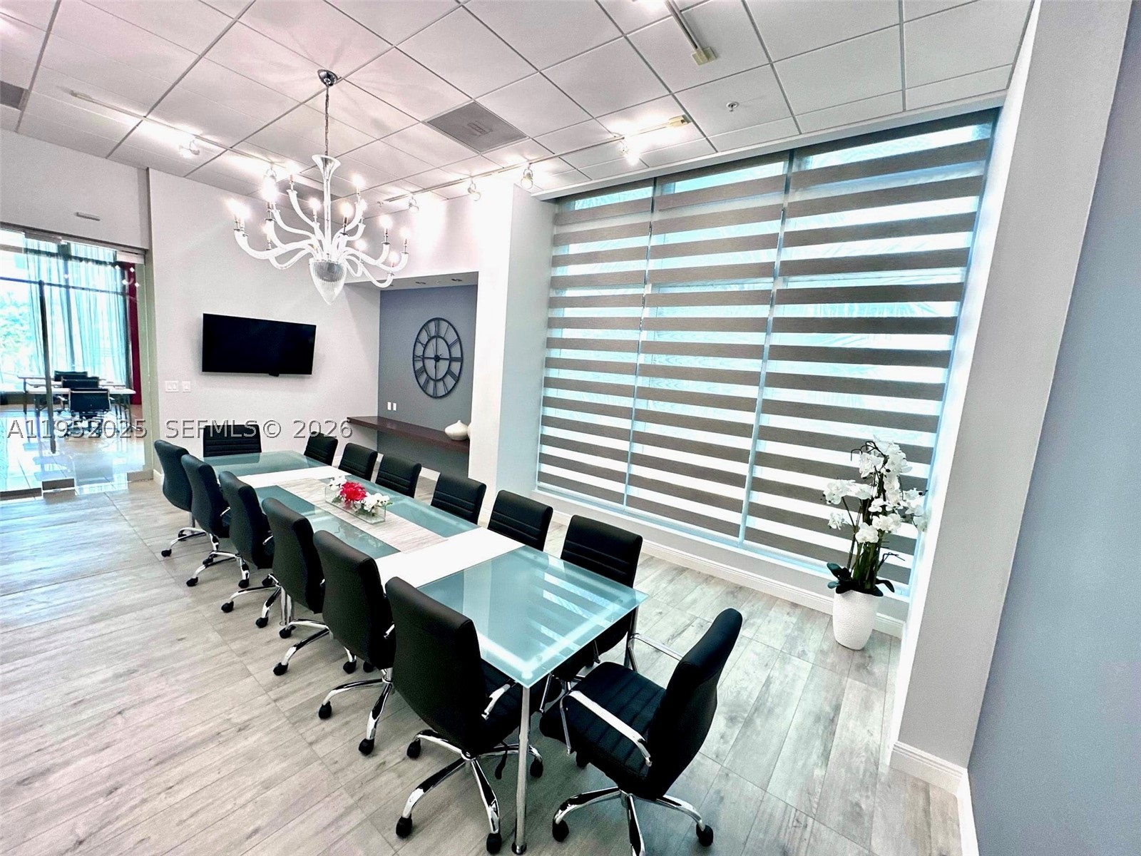 300 S BISCAYNE BLVD #L-410, Miami FL 33131