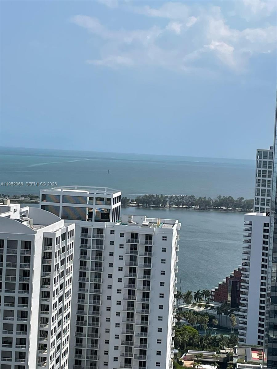 1200 Brickell Bay Dr #3921, Miami FL 33131
