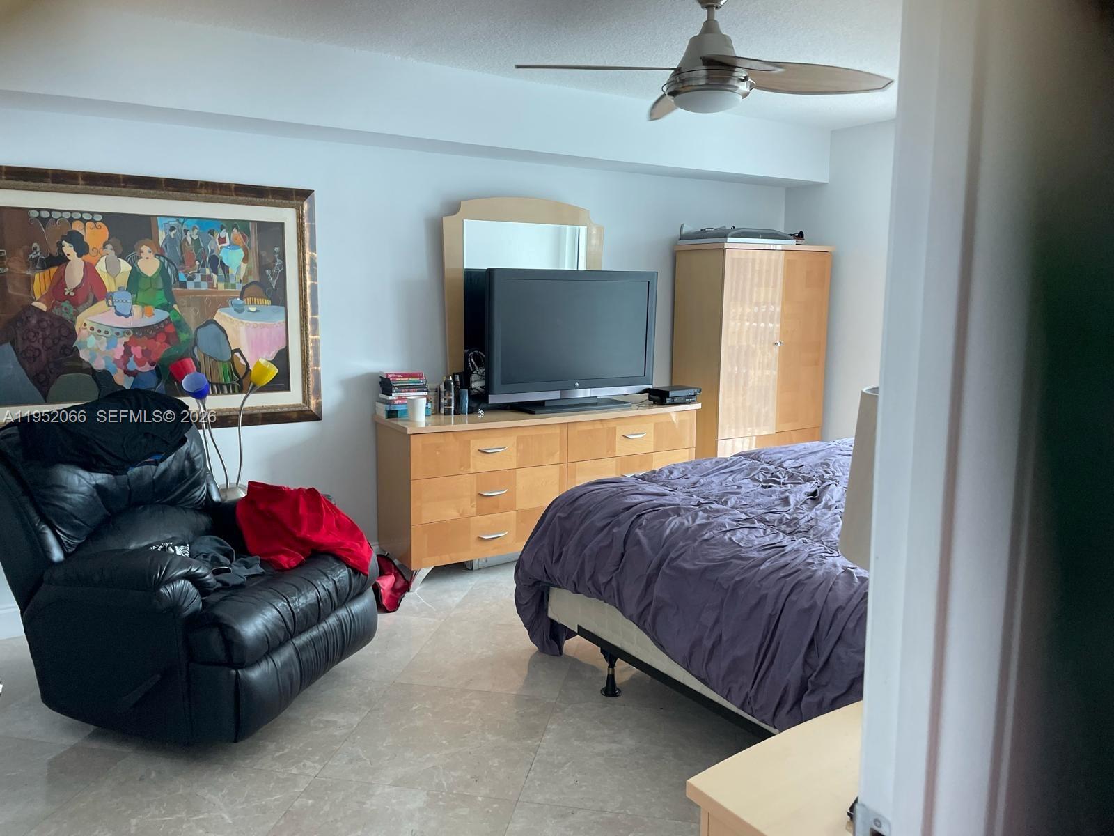 1200 Brickell Bay Dr #3921, Miami FL 33131