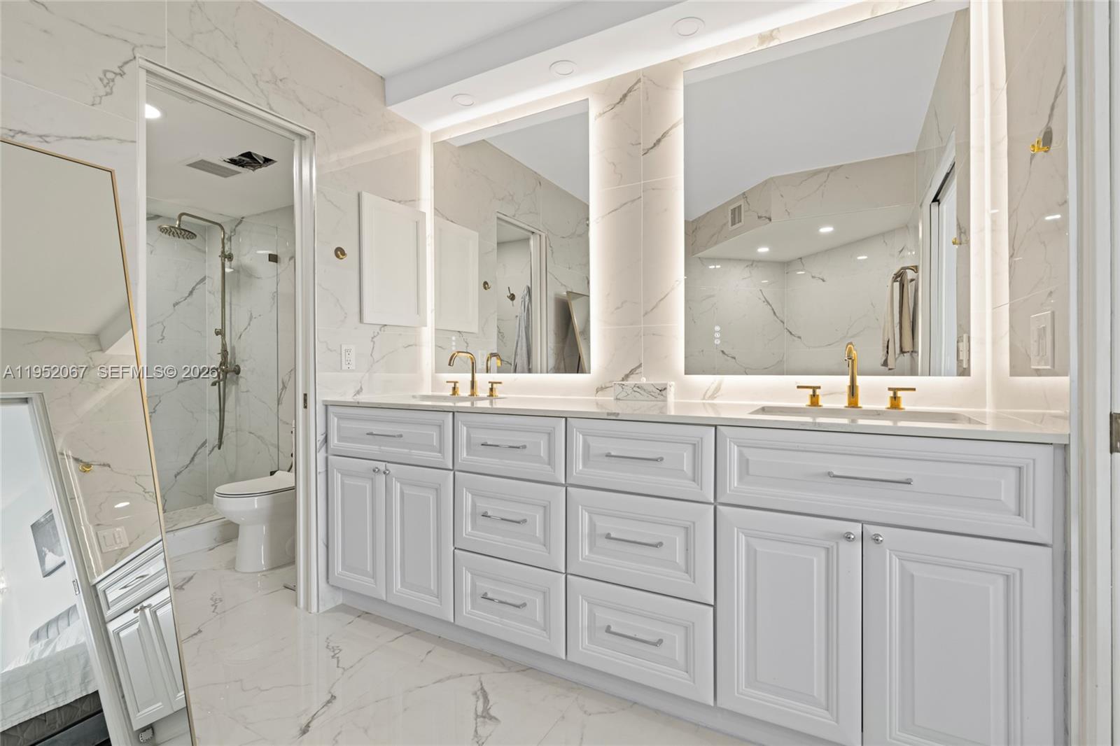 3500 Mystic Pointe Dr #2908, Aventura FL 33180