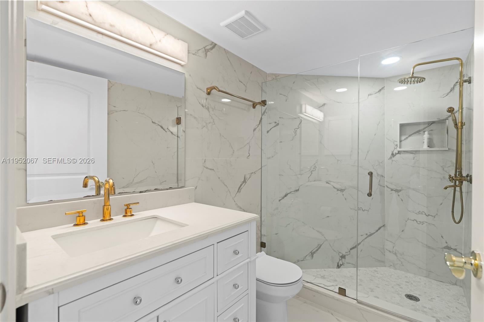 3500 Mystic Pointe Dr #2908, Aventura FL 33180