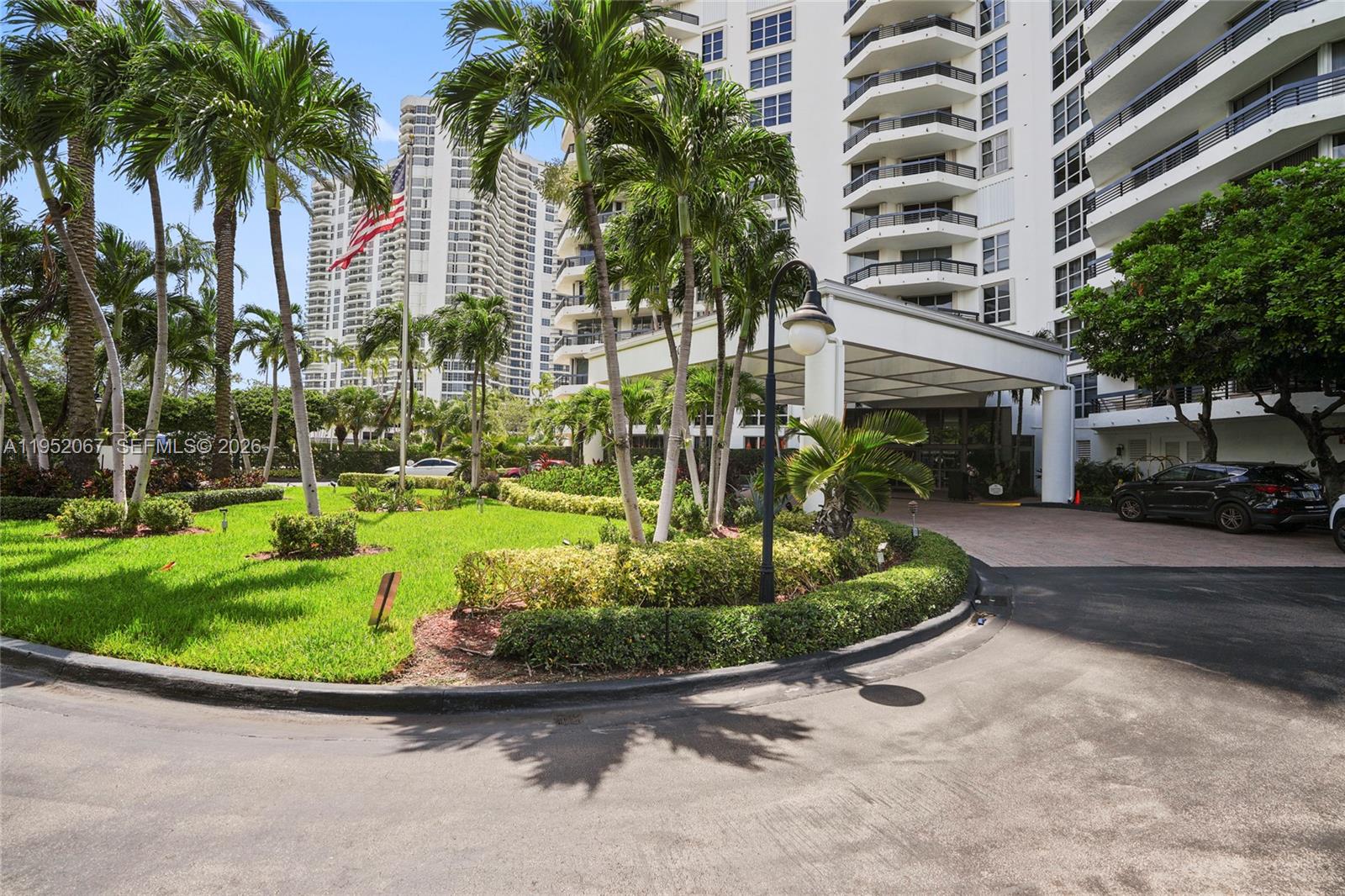 3500 Mystic Pointe Dr #2908, Aventura FL 33180