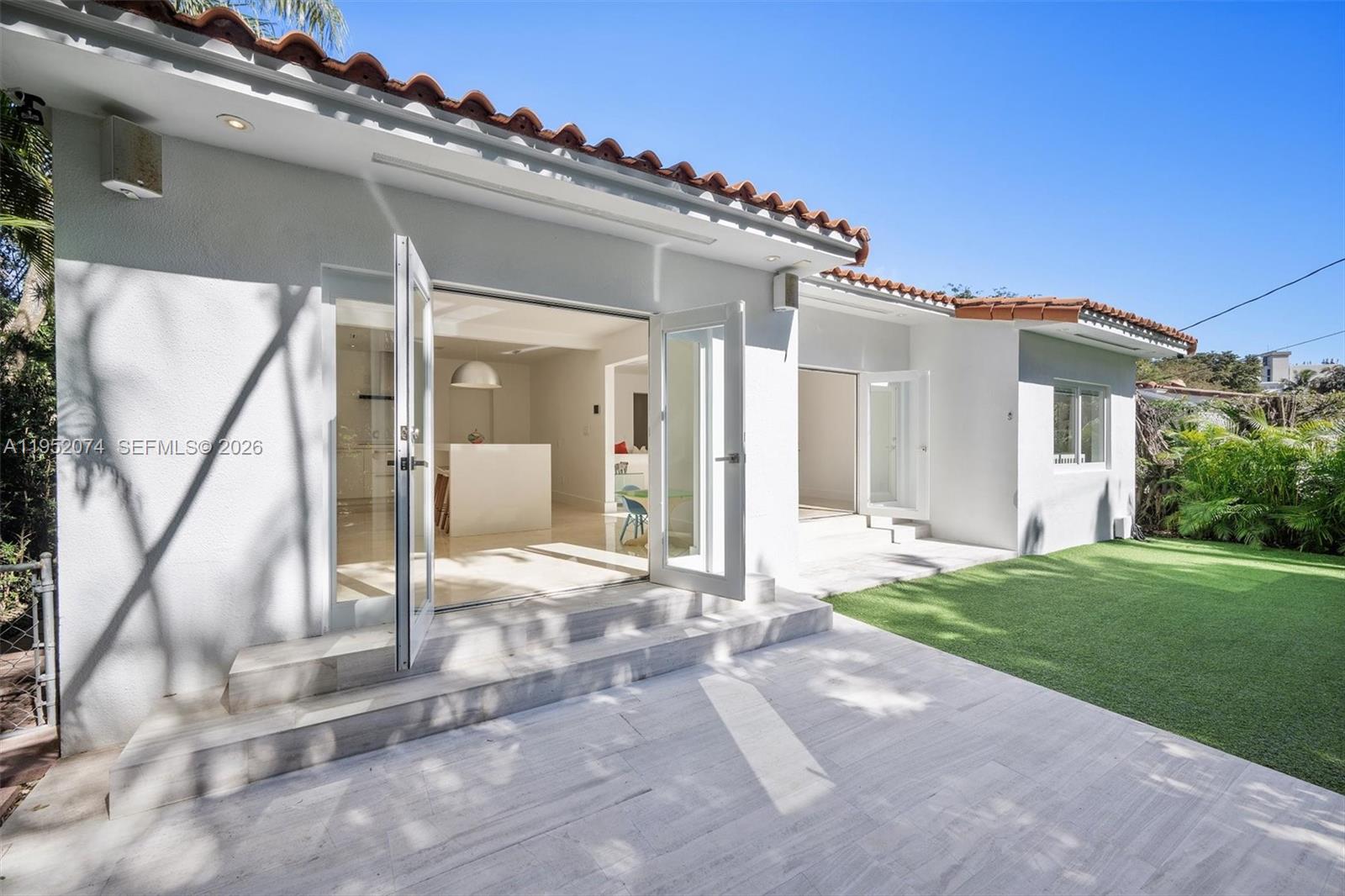 1430 N Baracoa Ave, Coral Gables FL 33146