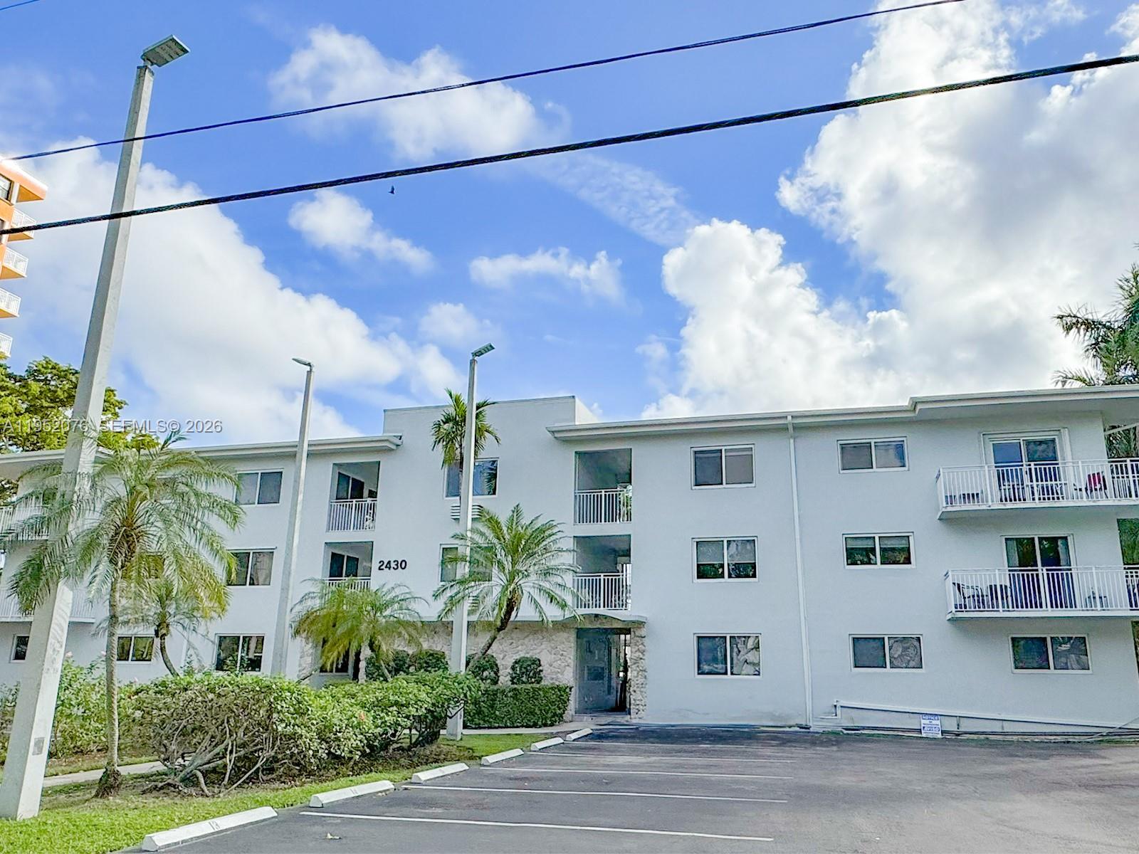 2430 NE 135th St #101, North Miami FL 33181