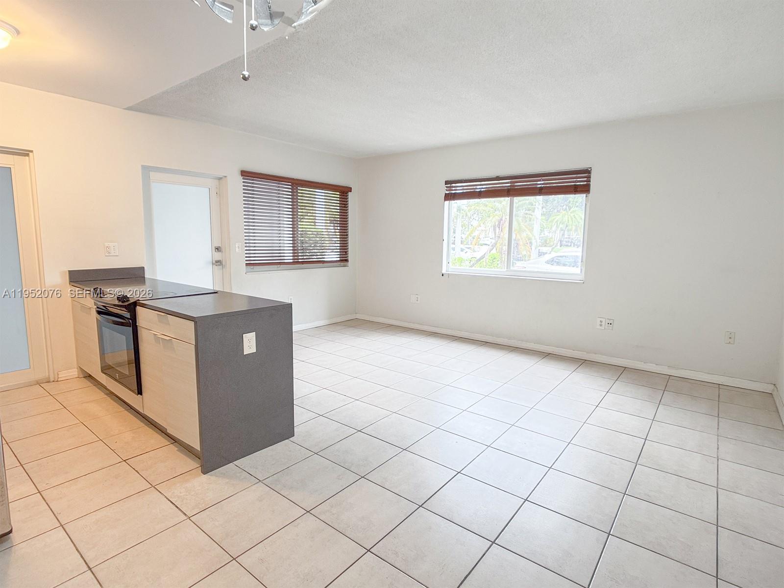2430 NE 135th St #101, North Miami FL 33181