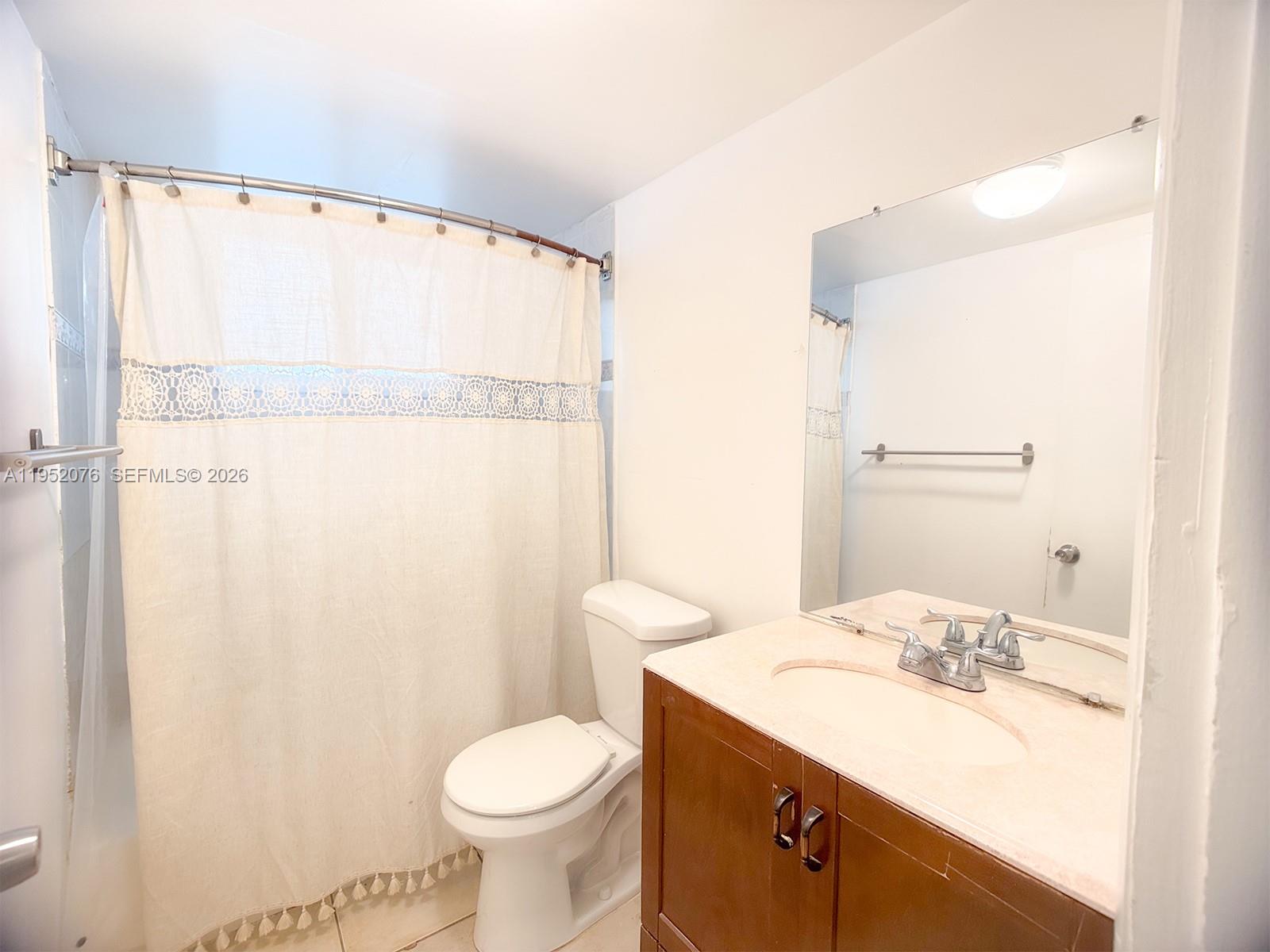 2430 NE 135th St #101, North Miami FL 33181
