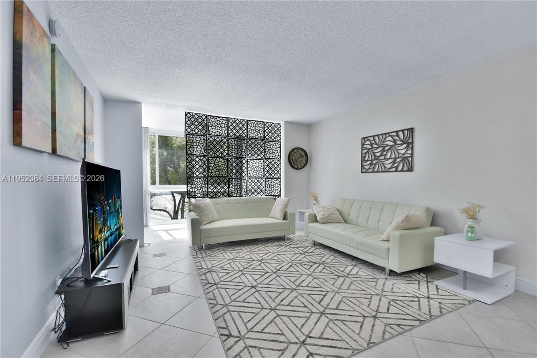 2999 NW 48th Ave #438, Lauderdale Lakes FL 33313