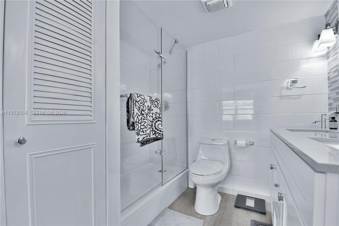 2999 NW 48th Ave #438, Lauderdale Lakes FL 33313