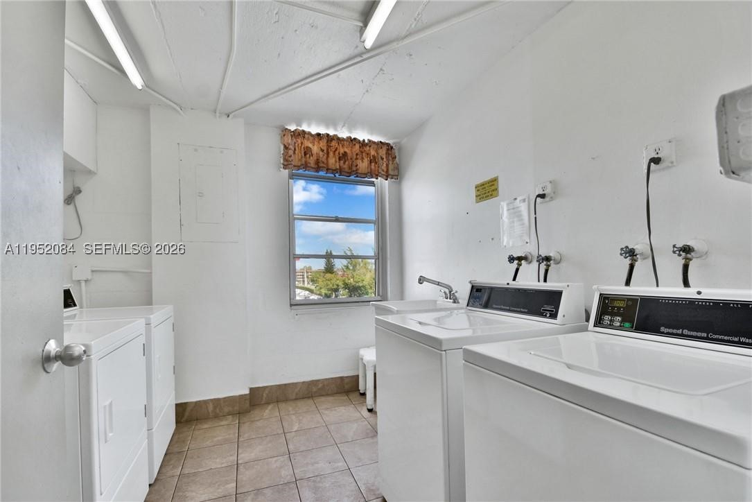 2999 NW 48th Ave #438, Lauderdale Lakes FL 33313