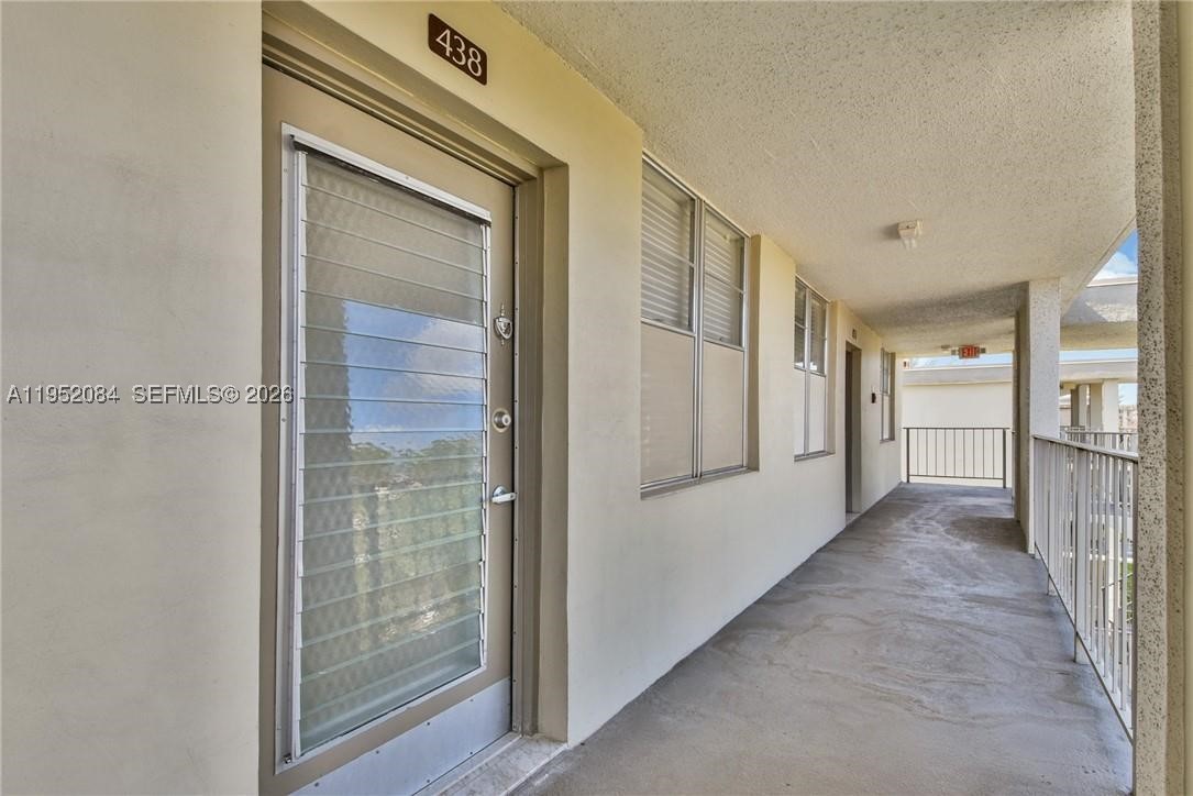 2999 NW 48th Ave #438, Lauderdale Lakes FL 33313