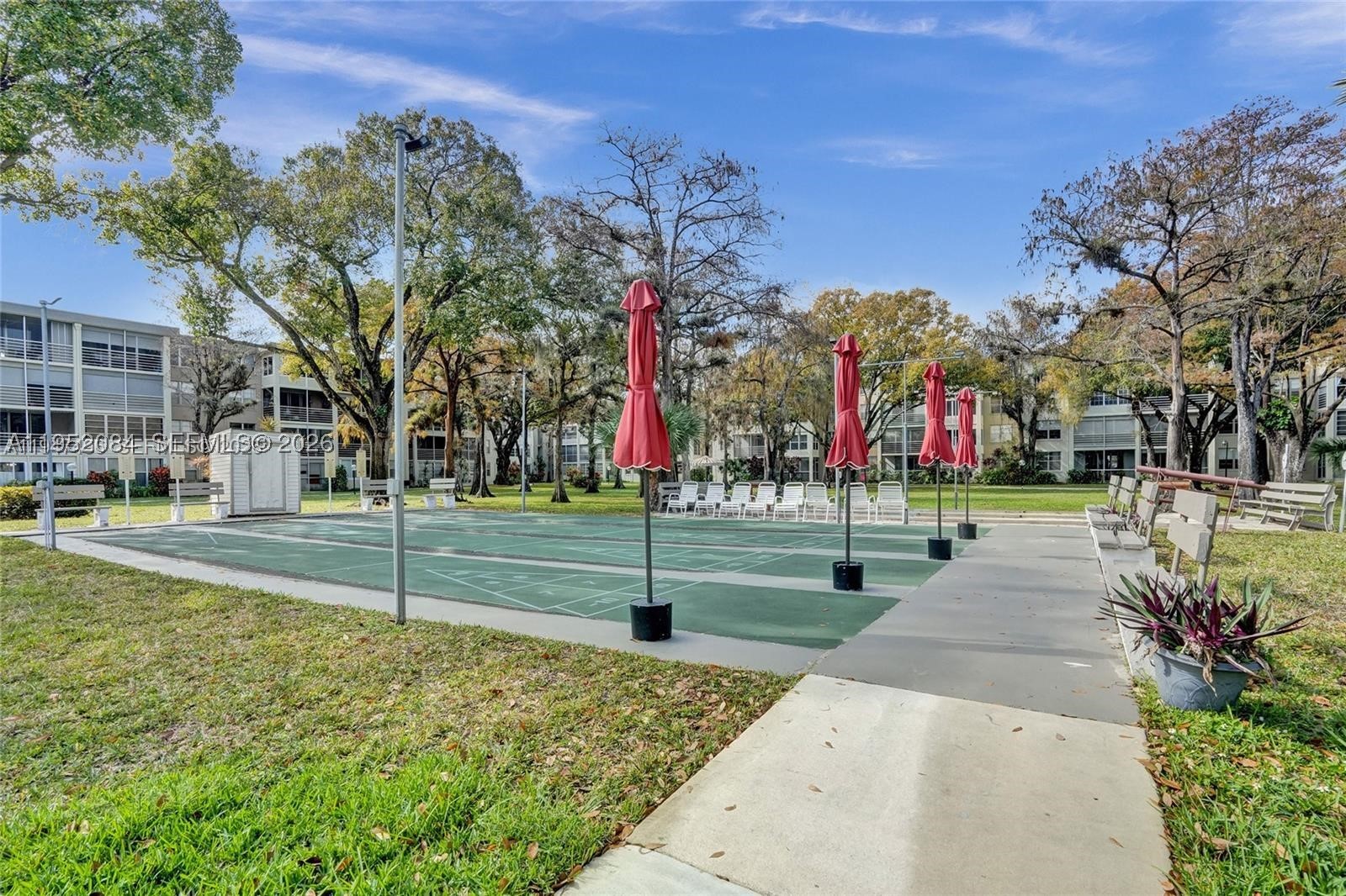 2999 NW 48th Ave #438, Lauderdale Lakes FL 33313