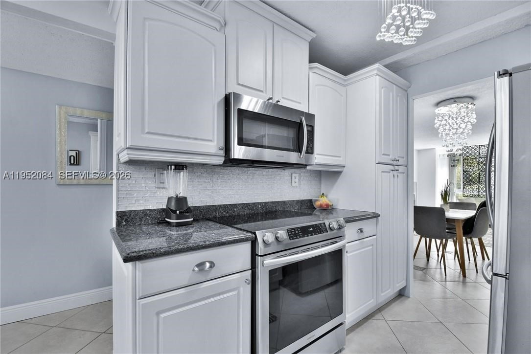 2999 NW 48th Ave #438, Lauderdale Lakes FL 33313