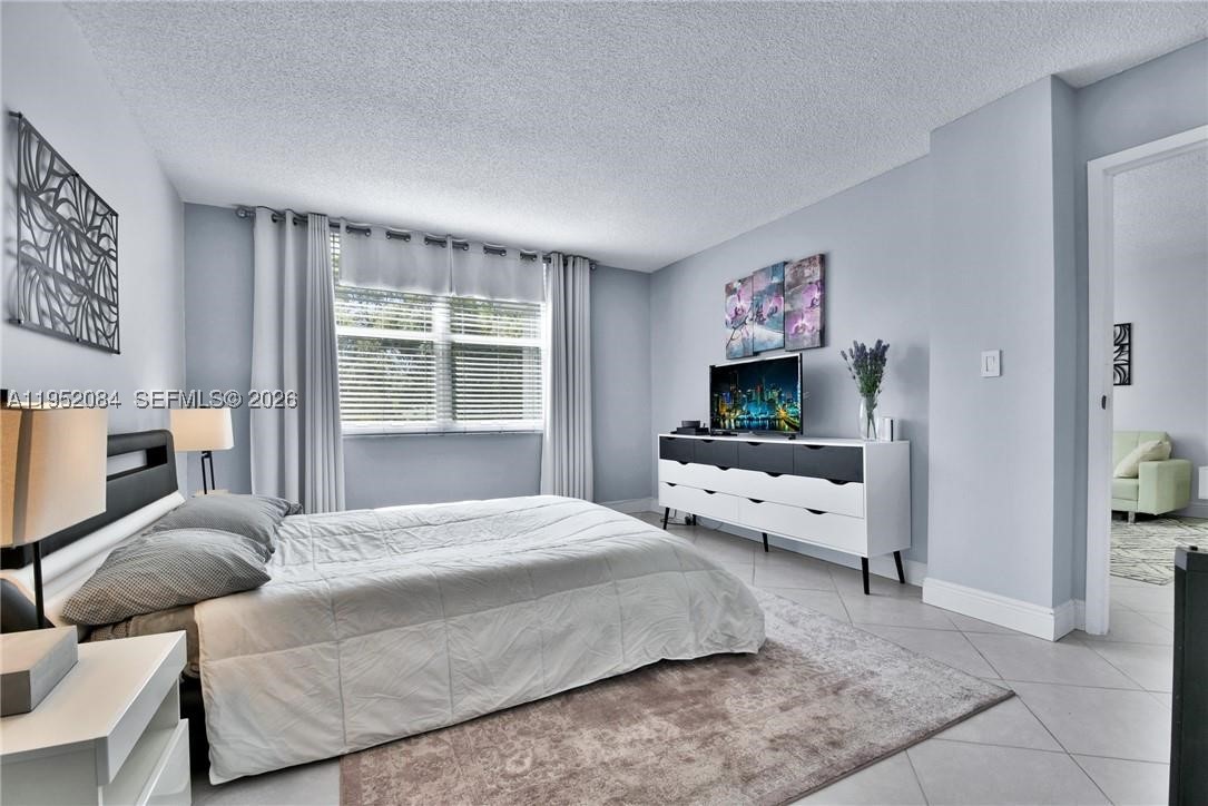 2999 NW 48th Ave #438, Lauderdale Lakes FL 33313
