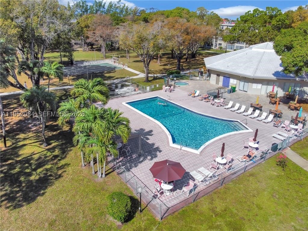 2999 NW 48th Ave #438, Lauderdale Lakes FL 33313
