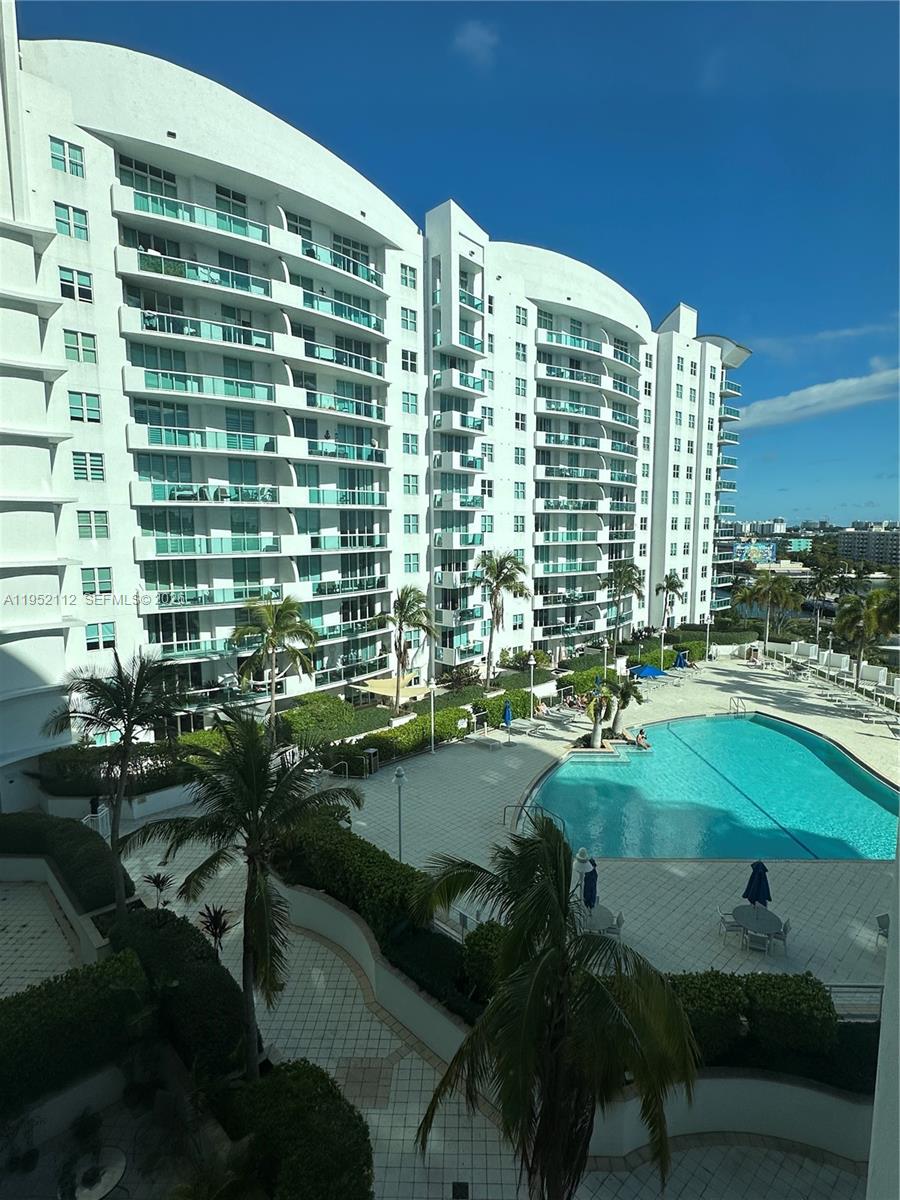 7900 Harbor Island Dr #906, North Bay Village FL 33141