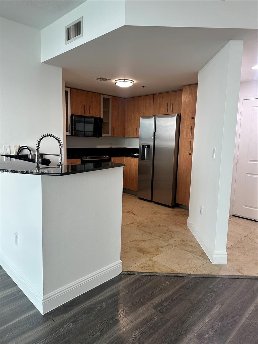 7900 Harbor Island Dr #906, North Bay Village FL 33141