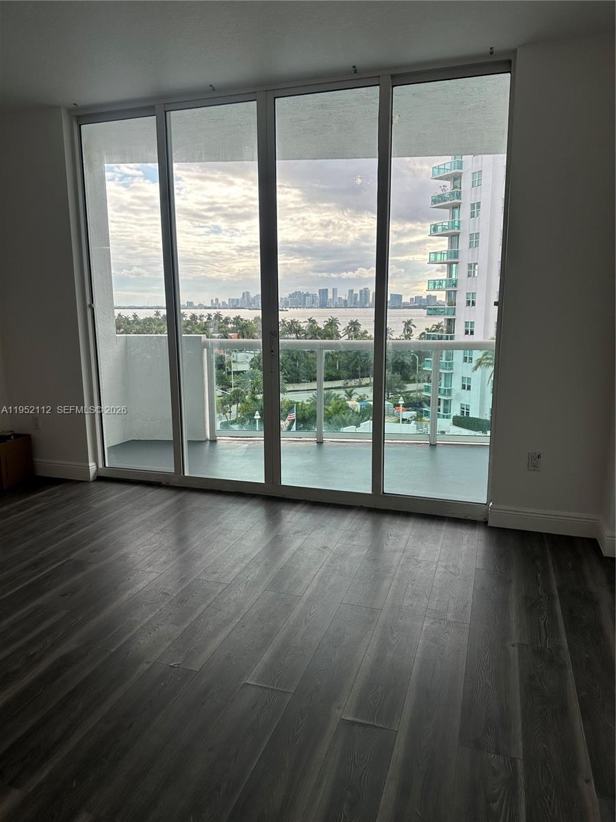 7900 Harbor Island Dr #906, North Bay Village FL 33141