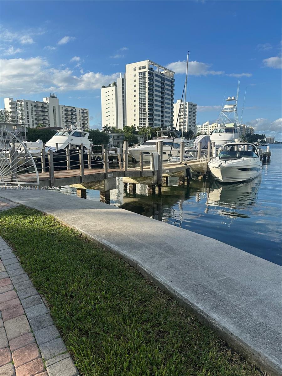 7900 Harbor Island Dr #906, North Bay Village FL 33141