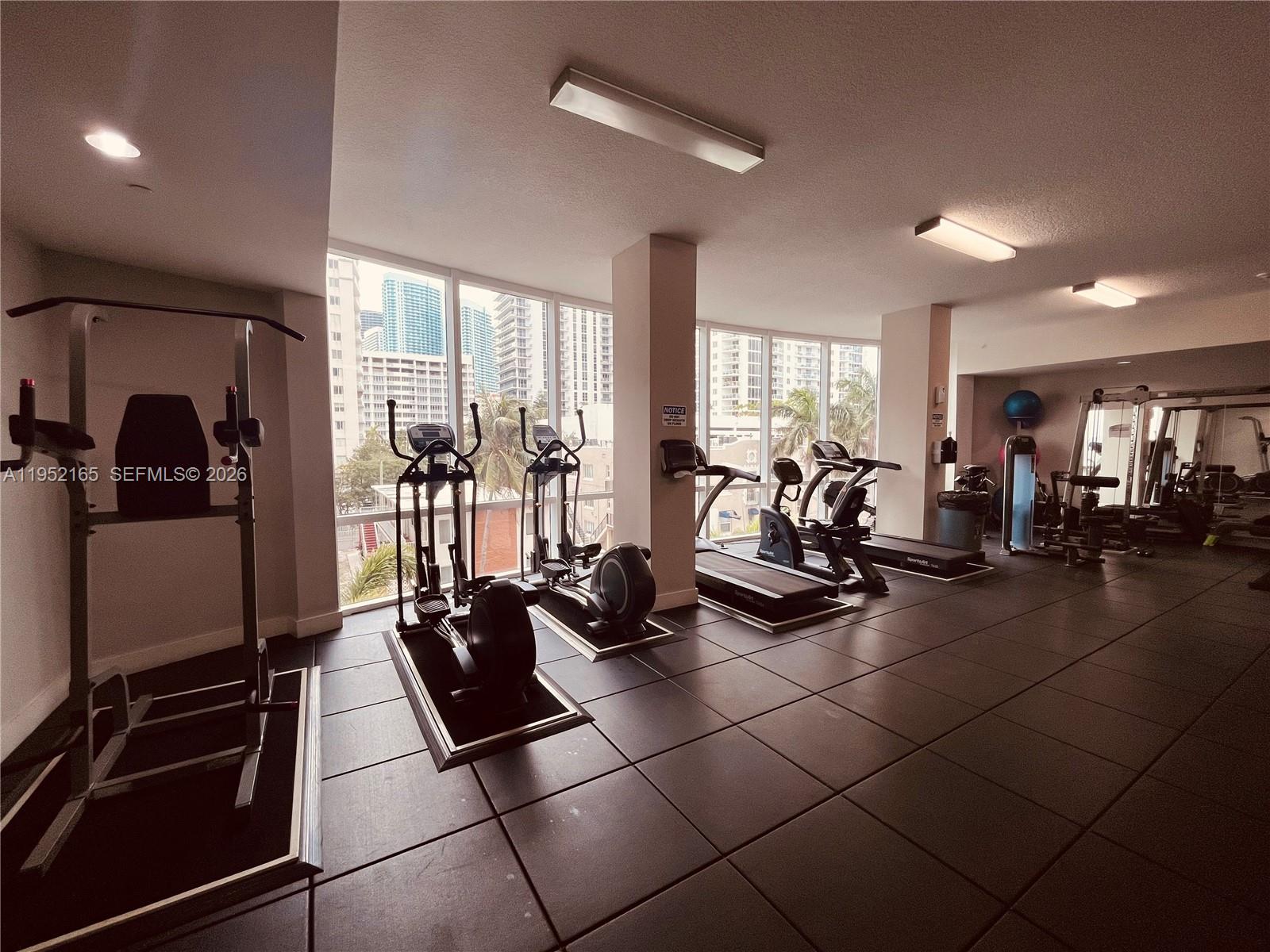 601 NE 23rd St #TH4, Miami FL 33137