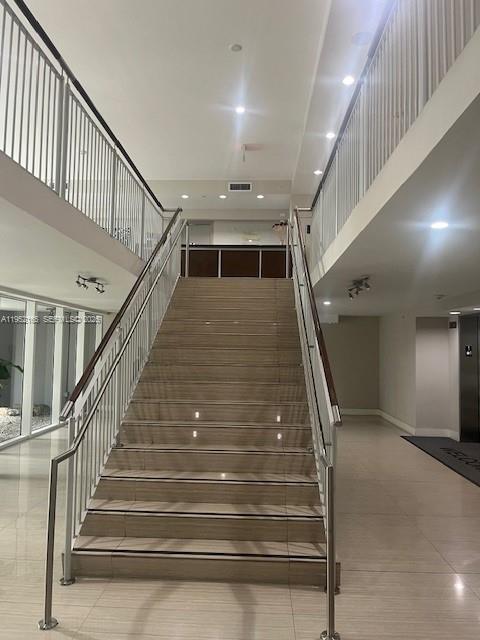 601 NE 23rd St #TH4, Miami FL 33137