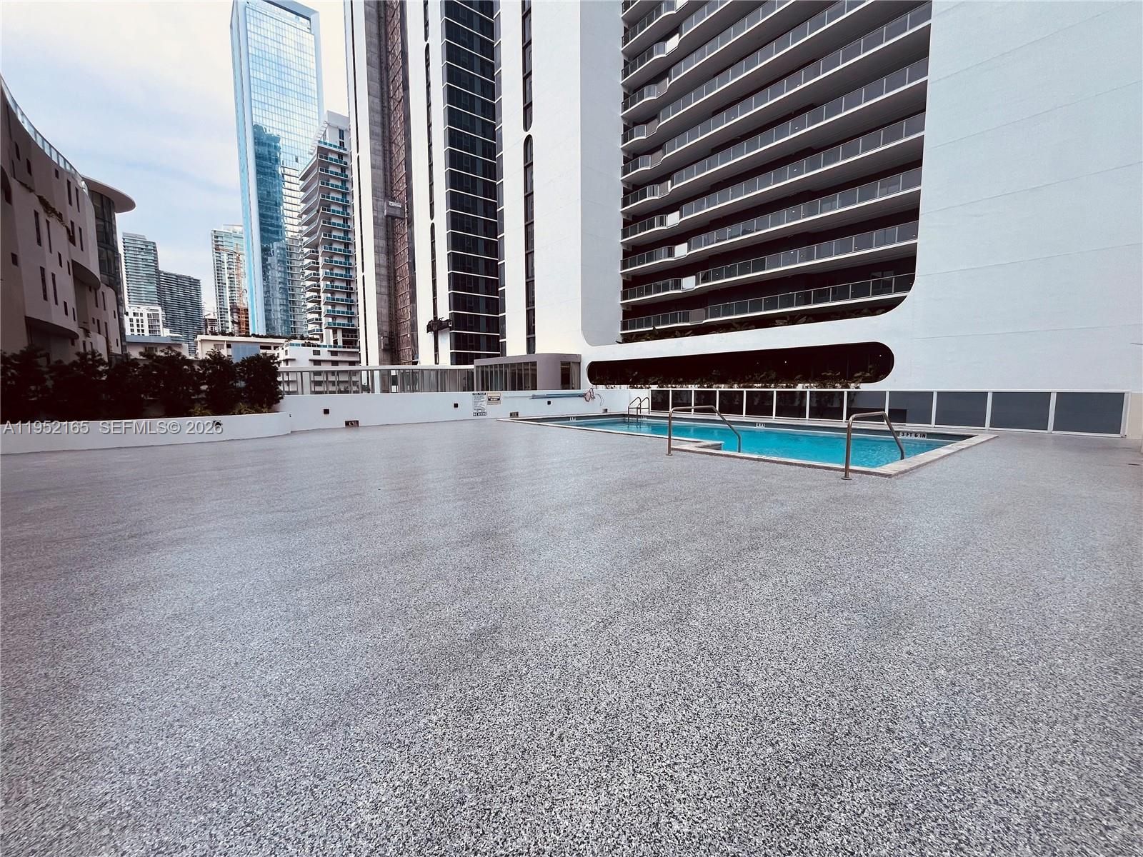 601 NE 23rd St #TH4, Miami FL 33137