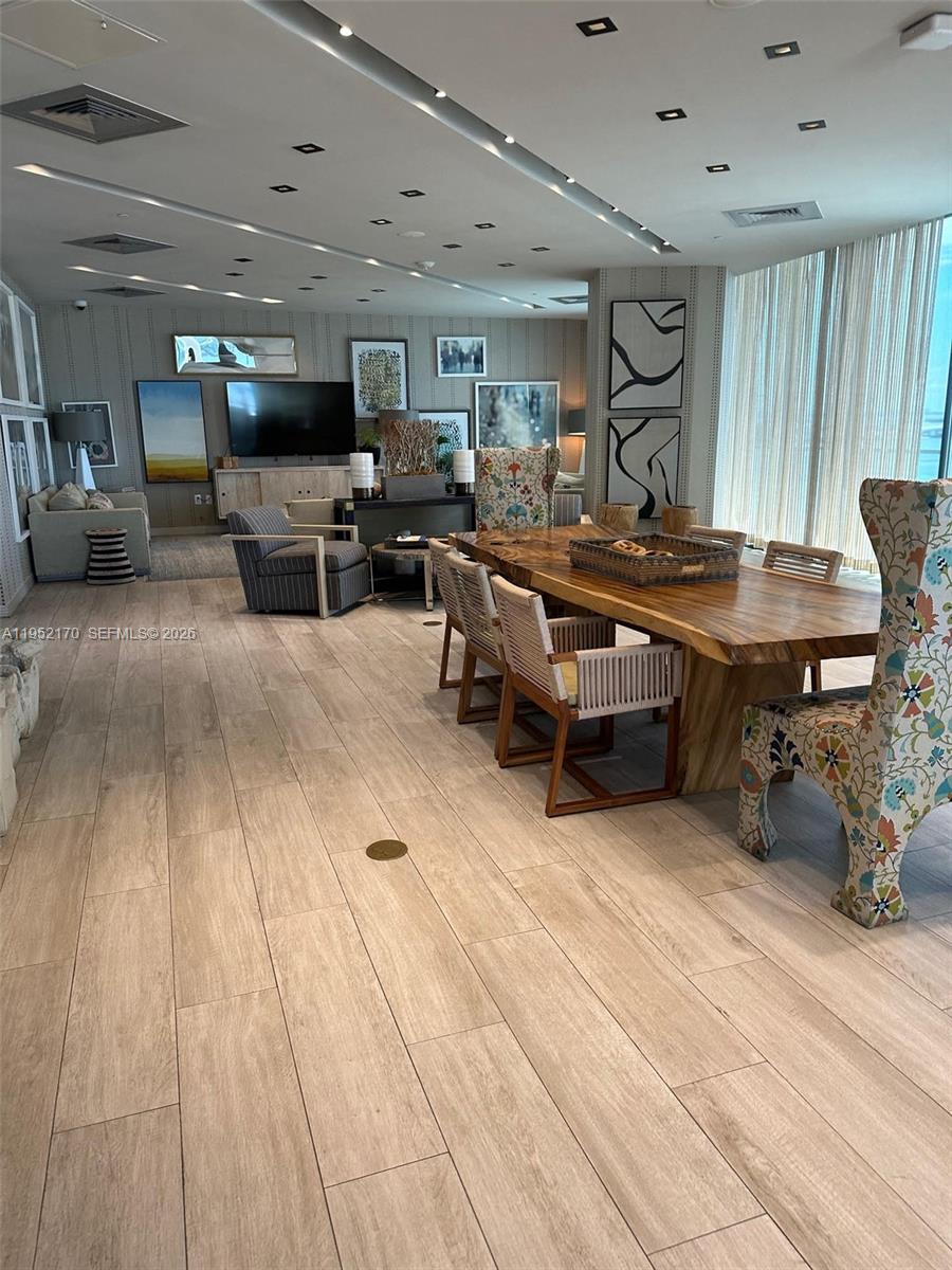 2900 NE 7th Ave #2708, Miami FL 33137