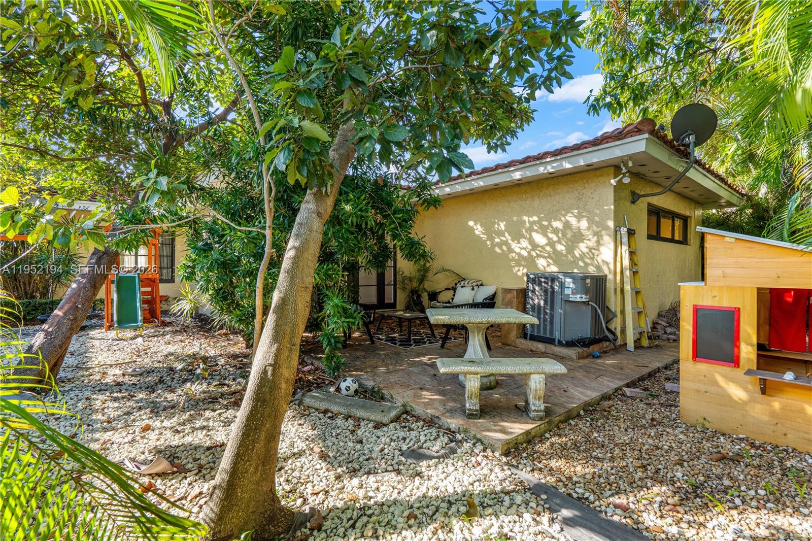 1561 Bird Rd, Coral Gables FL 33146