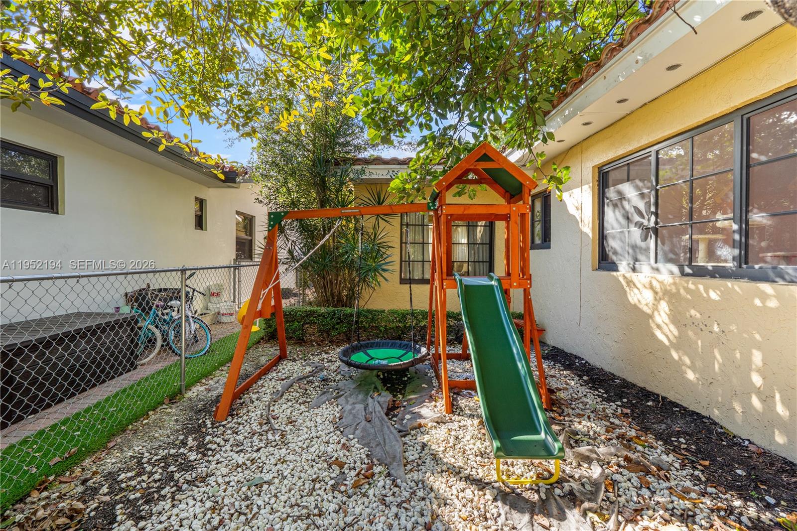 1561 Bird Rd, Coral Gables FL 33146
