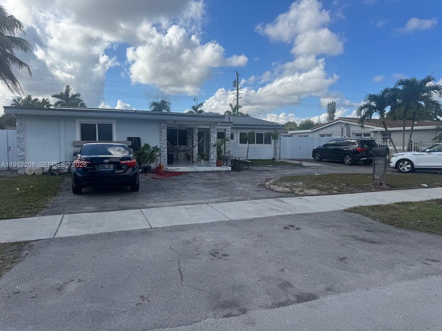 19700 NW 6th Pl, Miami Gardens FL 33169