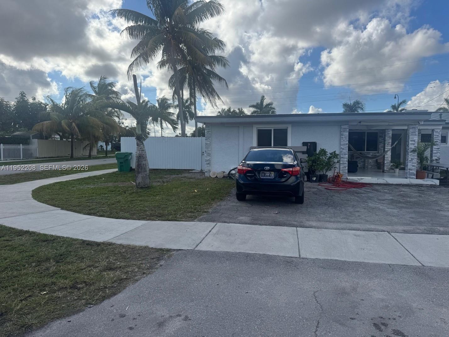 19700 NW 6th Pl, Miami Gardens FL 33169