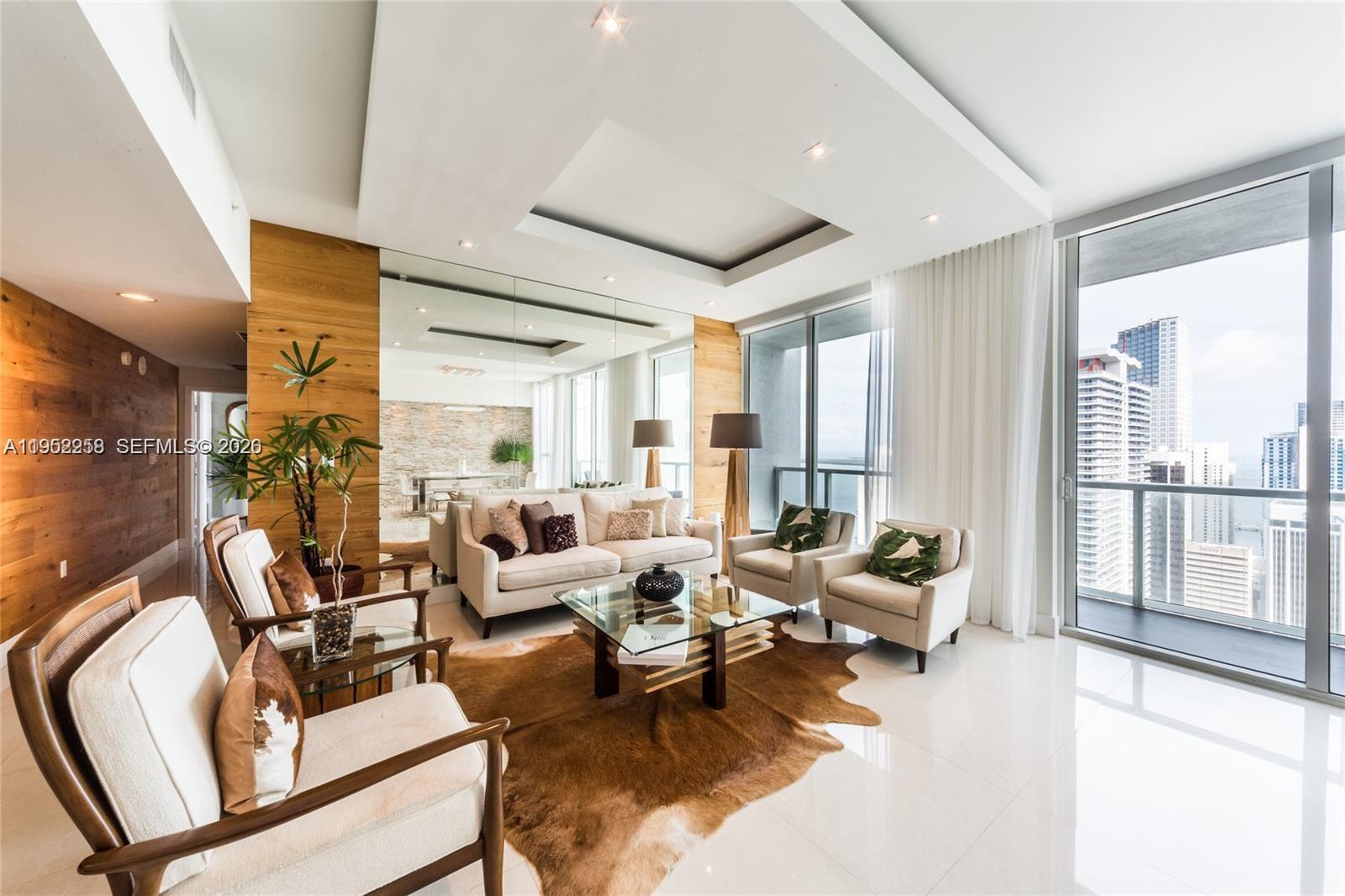 244 Biscayne Blvd #4407, Miami FL 33132