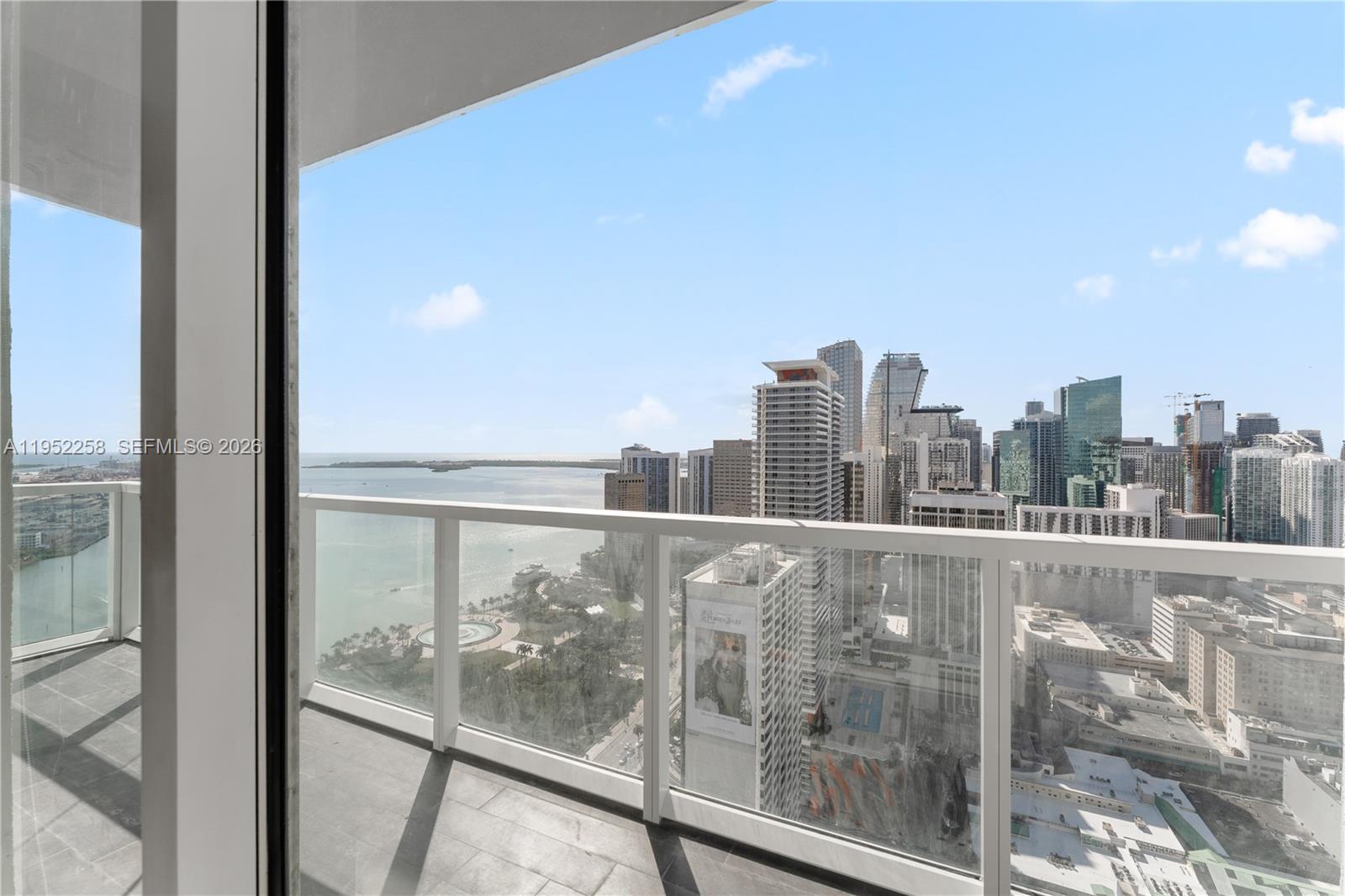244 Biscayne Blvd #4407, Miami FL 33132