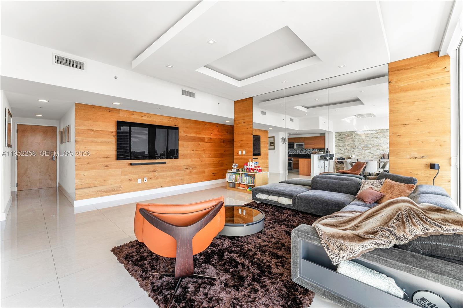 244 Biscayne Blvd #4407, Miami FL 33132