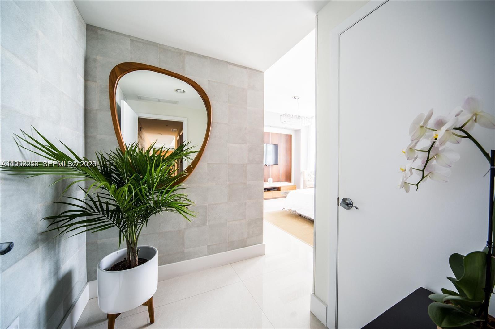 244 Biscayne Blvd #4407, Miami FL 33132