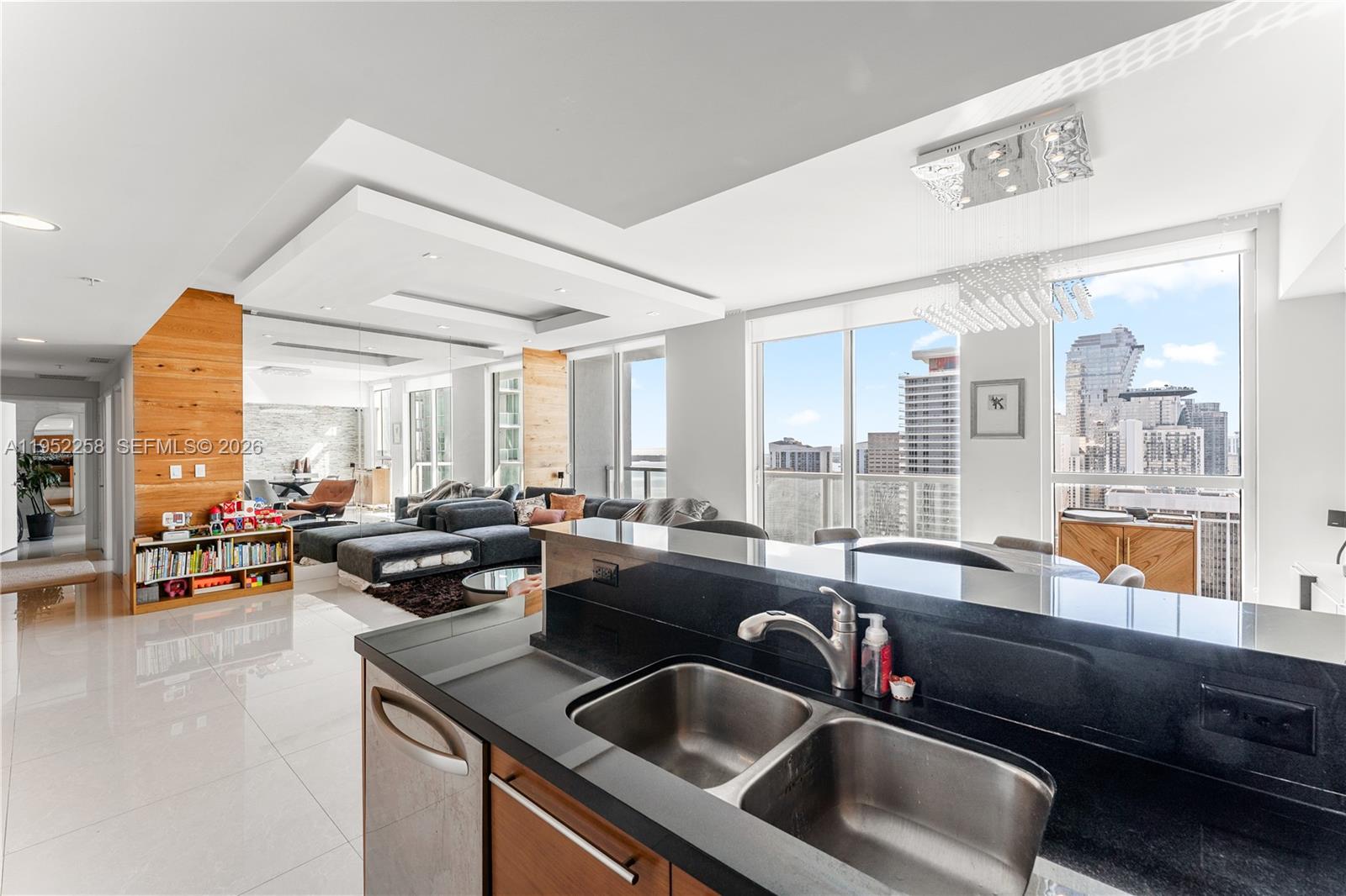 244 Biscayne Blvd #4407, Miami FL 33132
