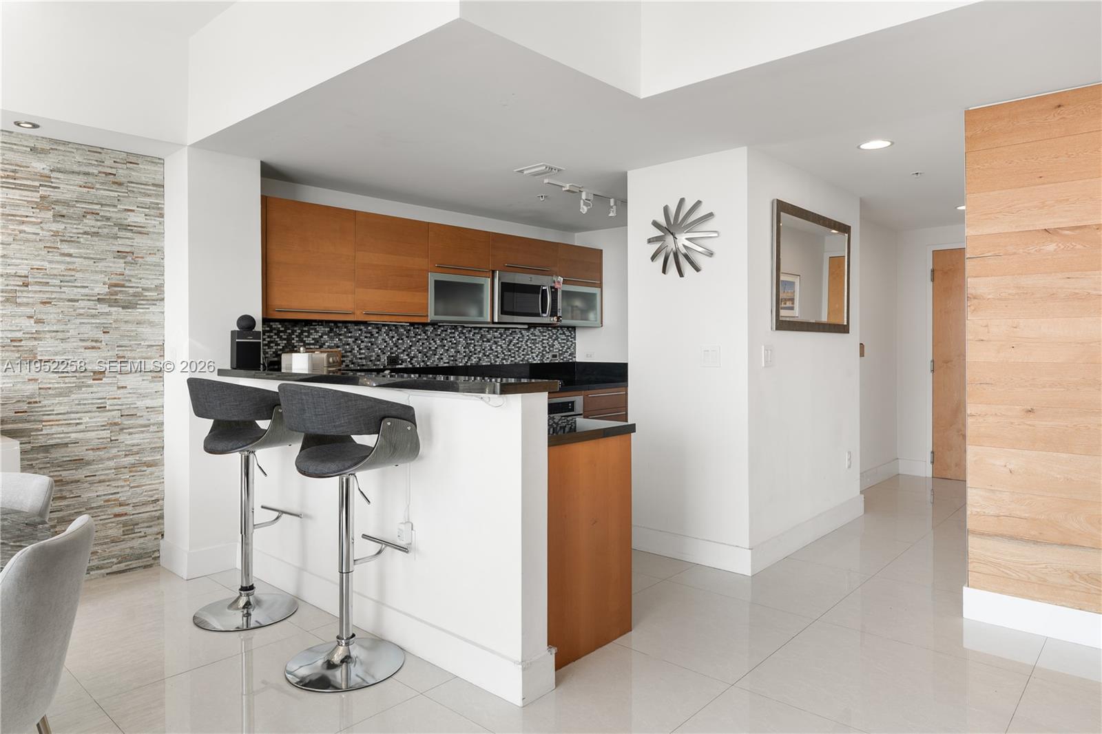 244 Biscayne Blvd #4407, Miami FL 33132